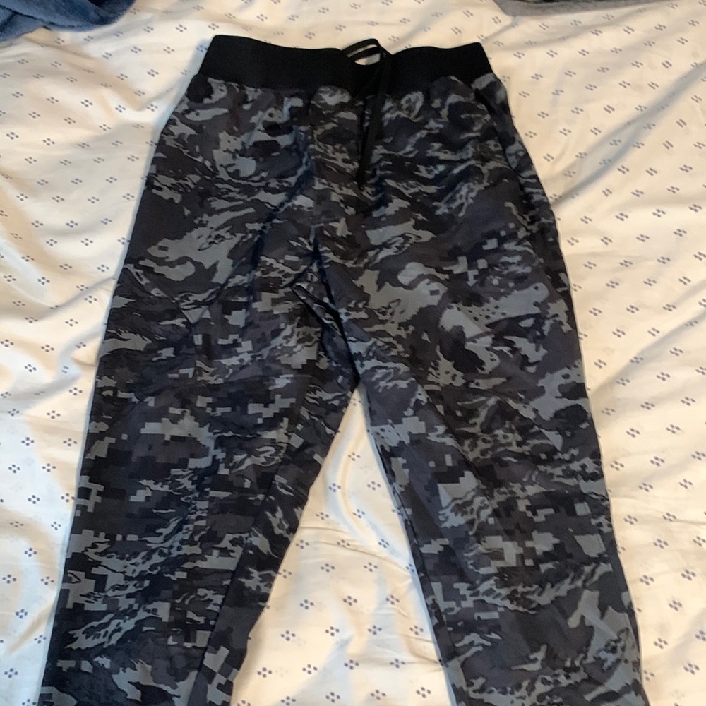 Black camouflage joggers medium size